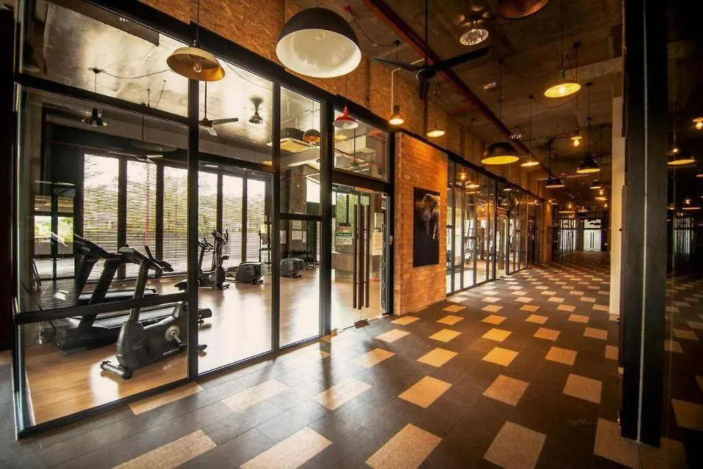 Cube 8Teens Boutique Suite By Nest Home Johor Bahru Hotel